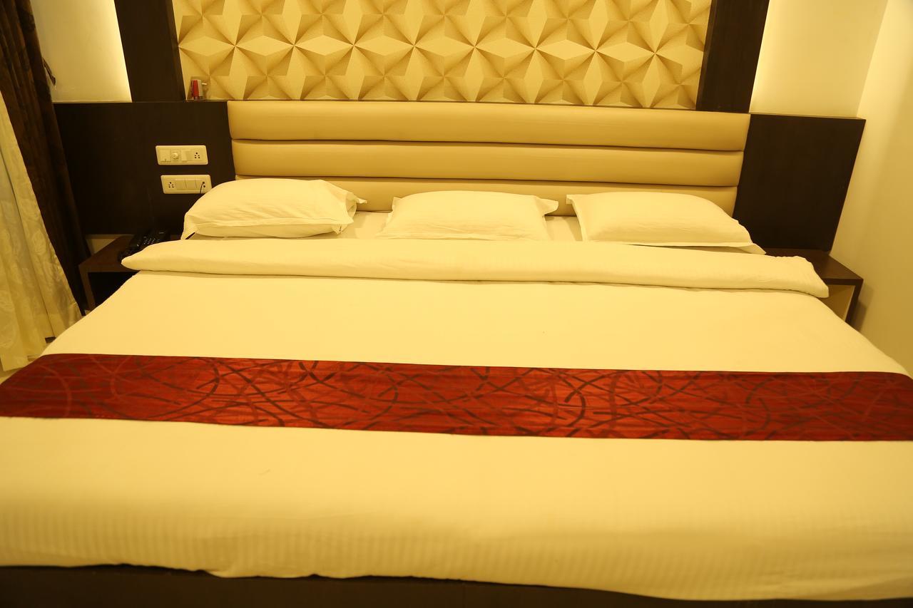 Hotel Shivananda Hospet Exterior photo