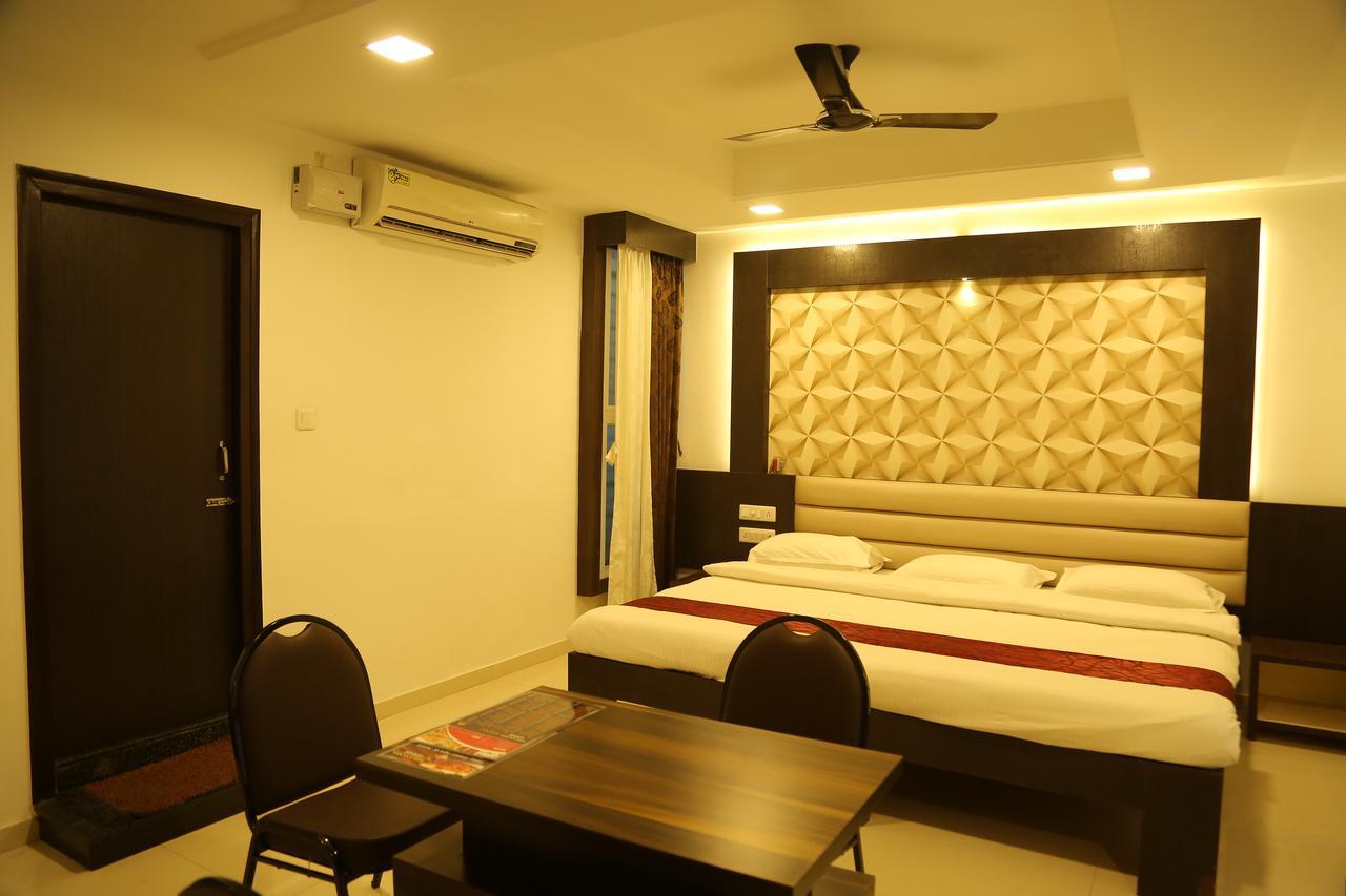 Hotel Shivananda Hospet Exterior photo